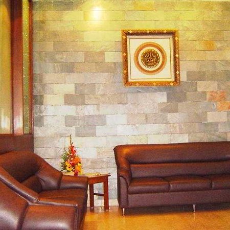 Hotel Venus Residency à Bangalore Extérieur photo